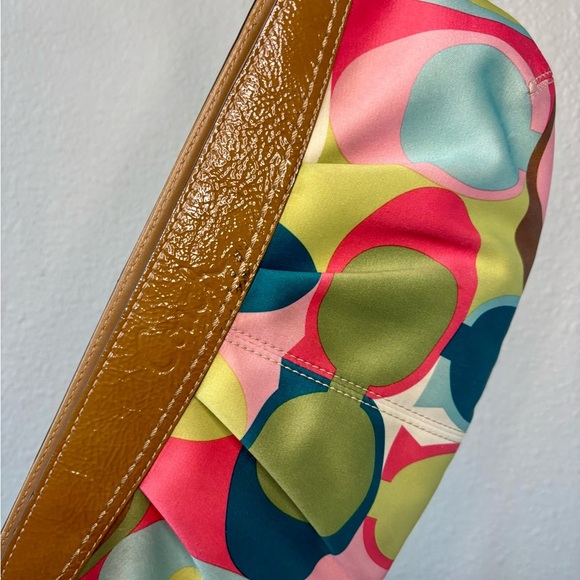 Coach Signature C Sateen Large Wristlet - Picture 4 of 9